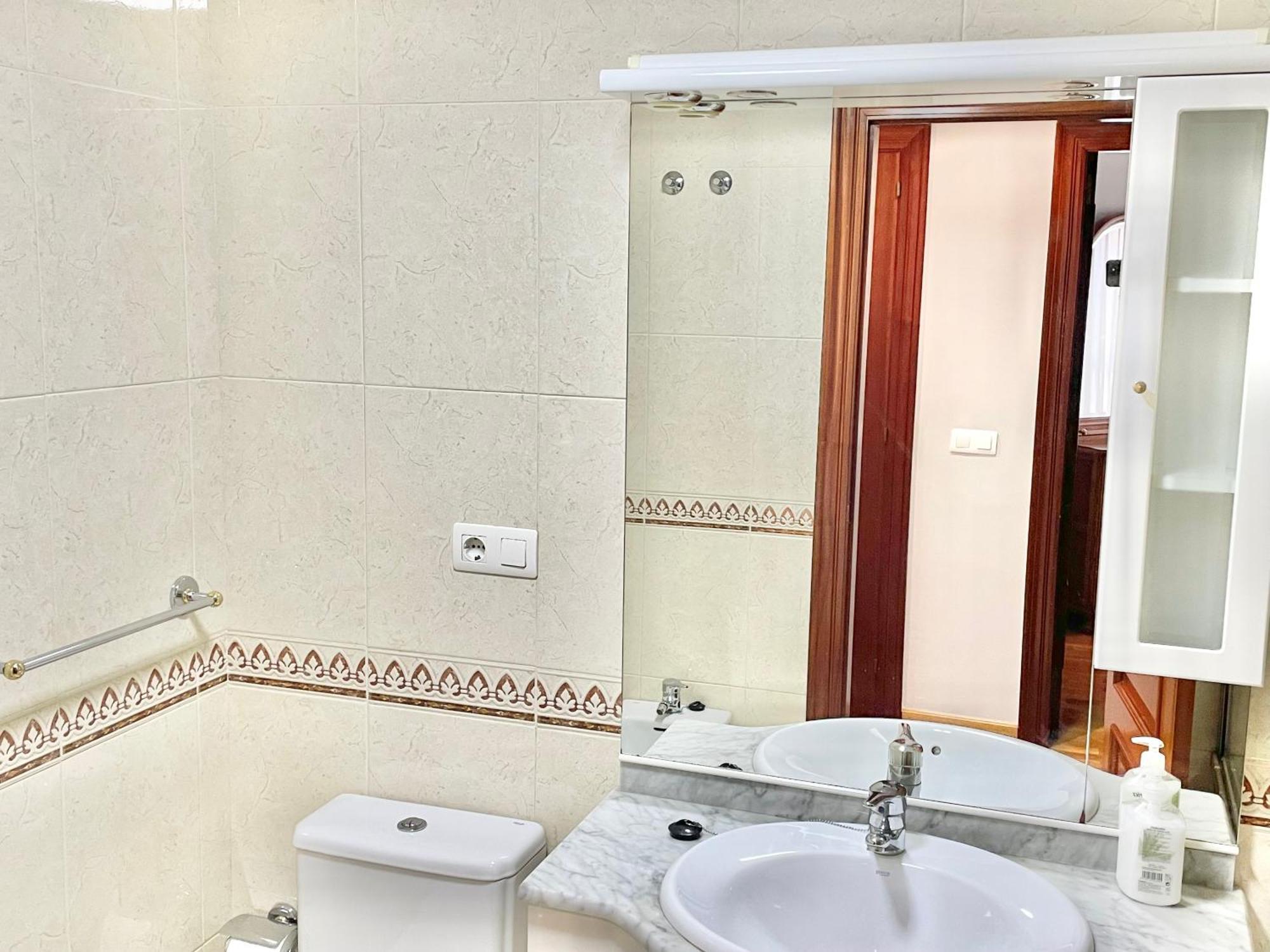 Casa Lur Wifi Y Parking Privado Incluido Apartment Gijon Exterior photo